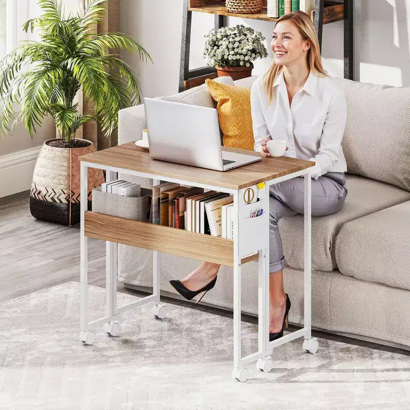 Petit bureau pliant, bureau d’ordinateur pliable de 31.5 avec sac de rangement, étagère et roulettes pour les petits espaces, le bureau à domicile, montage facile