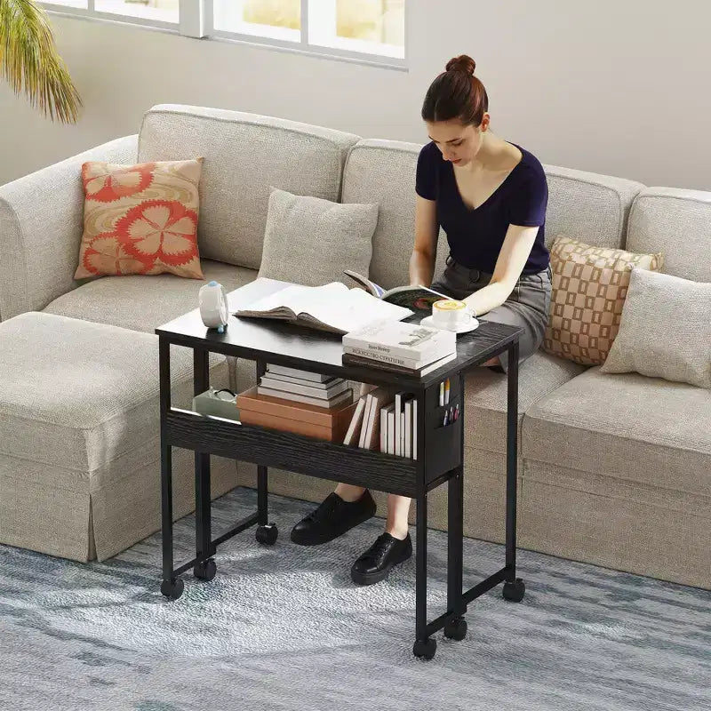Petit bureau pliant, bureau d’ordinateur pliable de 31.5 avec sac de rangement, étagère et roulettes pour les petits espaces, le bureau à domicile, montage facile