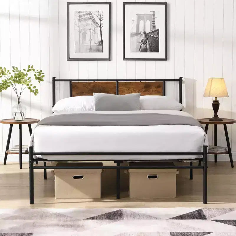 Cadre de lit Full Size avec tête de lit, cadre de lit plateforme en métal avec décoration en panneaux de bois pour la chambre, noir+marron