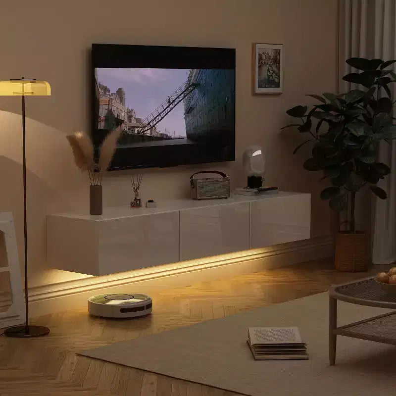 Wandmontierter TV-Schrank, moderne weiße Eleganz und funktionales Design für Ihren Unterhaltungsbereich