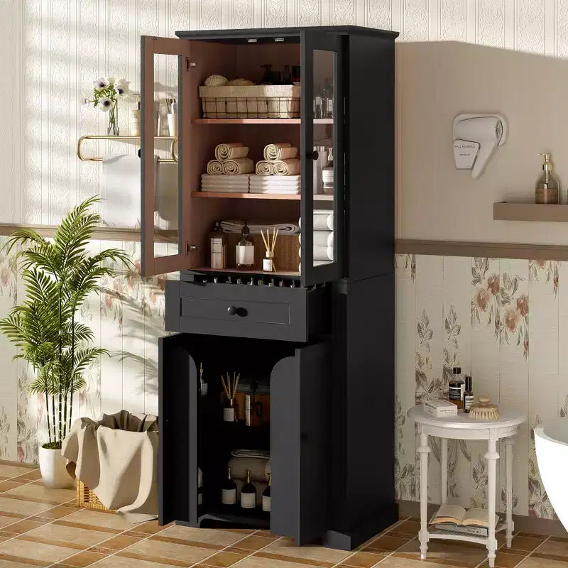 67.57 hoher Badezimmerschrank mit verstellbaren Einlegeböden und Schublade, freistehender moderner Wäscheschrank, Soft-Close-Design